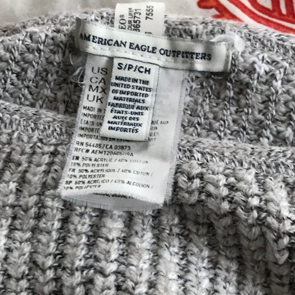 Long sleeve sweater with cross sides - Picture 5 of 5